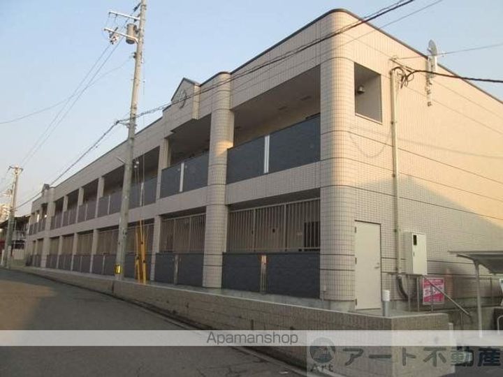 愛媛県松山市小坂4丁目の賃貸アパートの外観