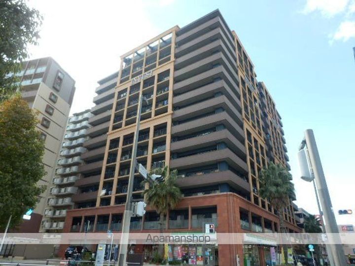 ルネッサンス21千早306の外観