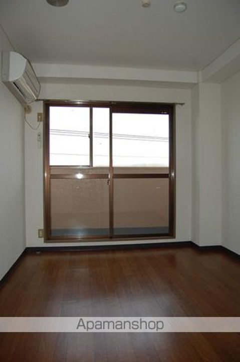 泉州昭和ビル205の居間