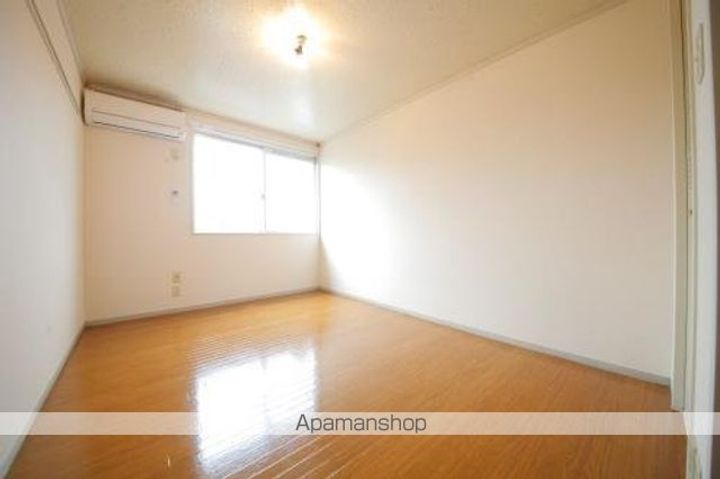 レジオン藤207の居間