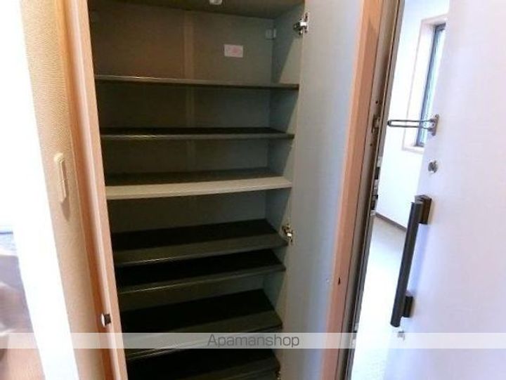 フレシールつくしが丘の玄関