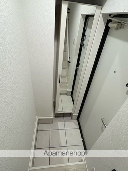 大阪府堺市東区日置荘西町7丁(一戸建)の賃貸物件の玄関