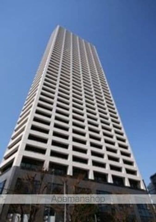 コンシェリア西新宿タワーズウエストの外観