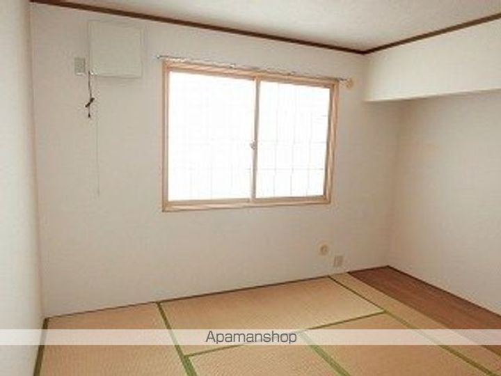 フローラルの内装