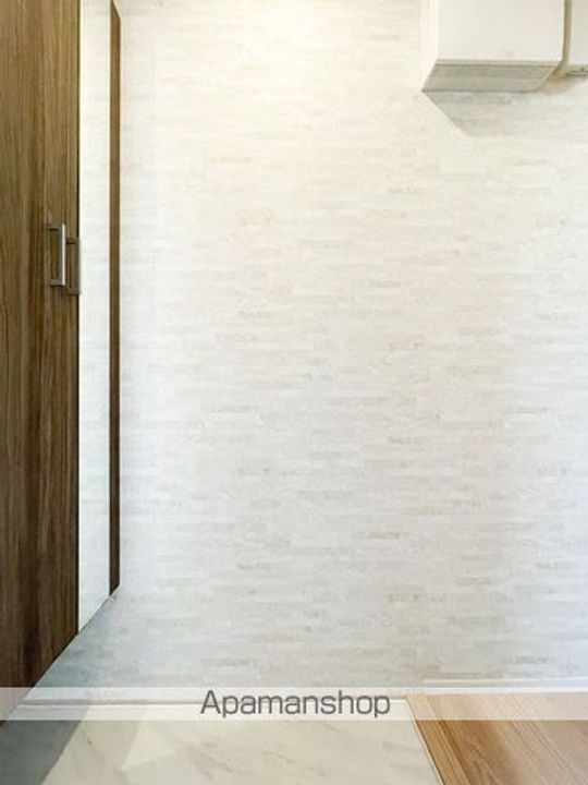 Dアセット栄町302の玄関