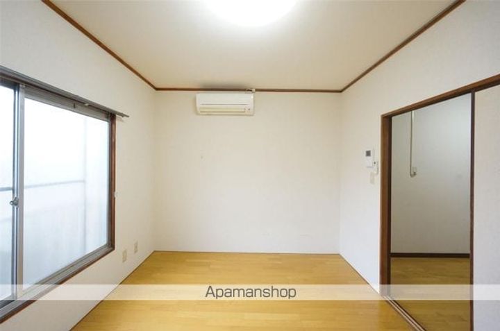 サーレ松島の居間