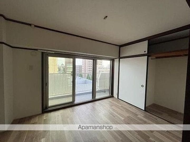 ライオンズマンションちくさ603の居間