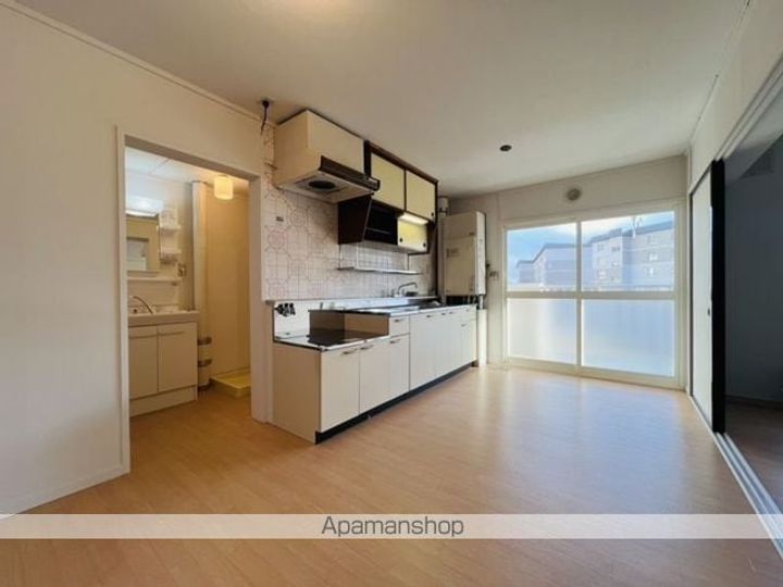 ヴィラナリー函館3号棟(ヴィラナリーハコダテサンゴウトウ)204の内装