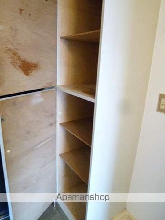 東京都杉並区永福3丁目の賃貸マンションの玄関