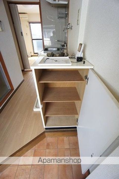 サープラス藤A202の内装