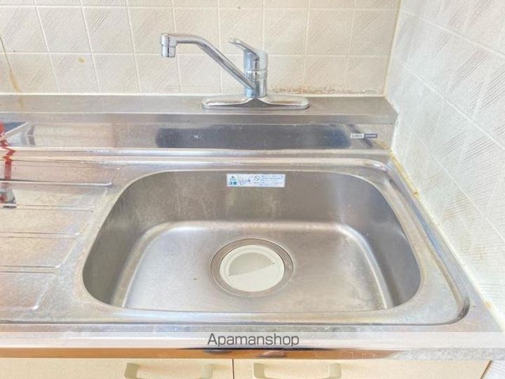 香川県高松市屋島西町の賃貸アパートの内装