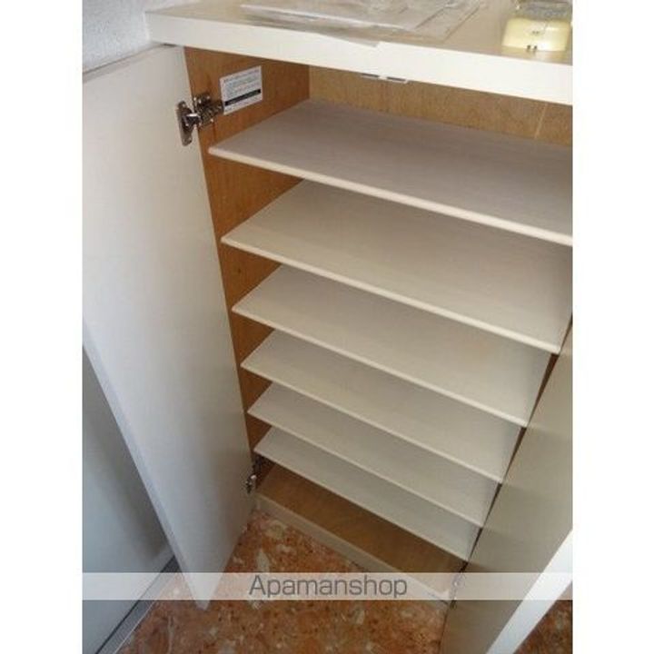 千葉県千葉市中央区問屋町の賃貸マンションの内装