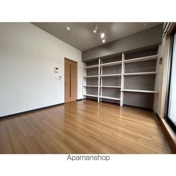 フロンティアUの内装