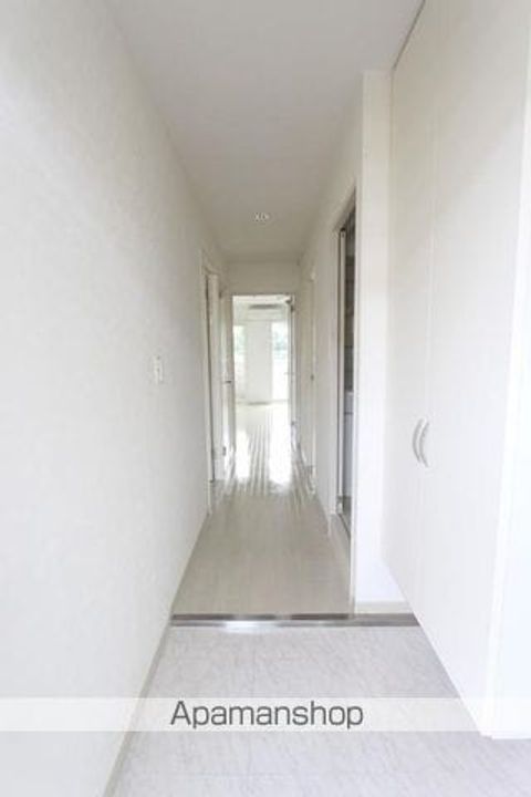 香川県高松市三条町の賃貸アパートの玄関