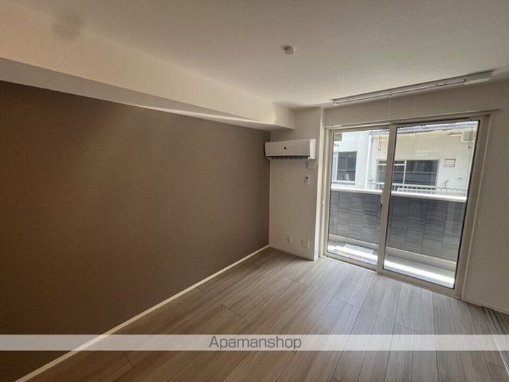 パミドール和206の内装