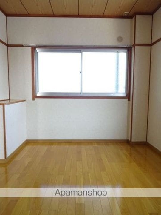 東ハイツ201の居間