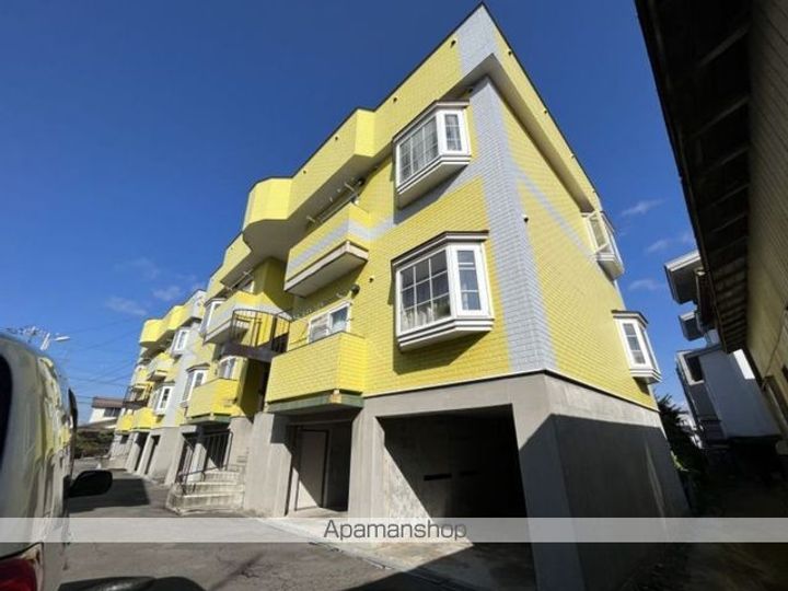 サンビレッジ大倉の外観