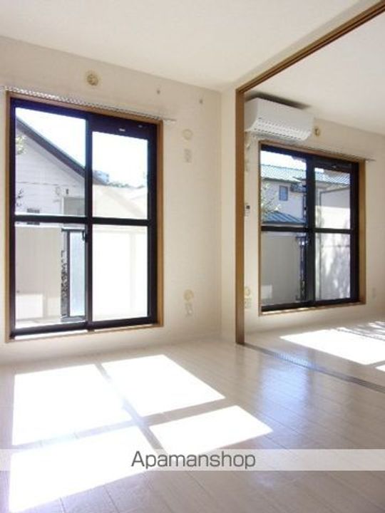 エトワールハイツ102の居間