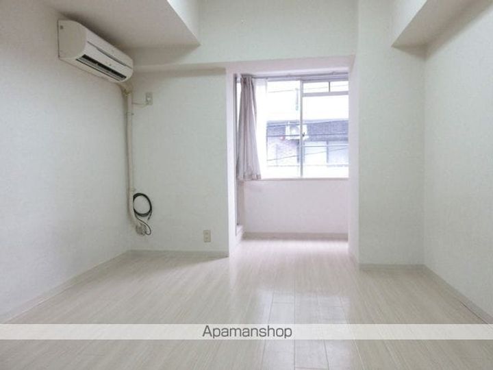 東京都杉並区阿佐谷南1丁目の賃貸マンションの居間