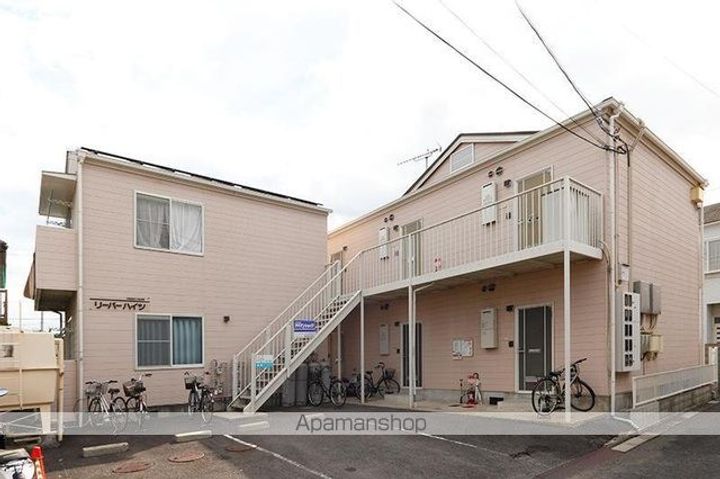 香川県高松市伏石町の賃貸アパートの外観