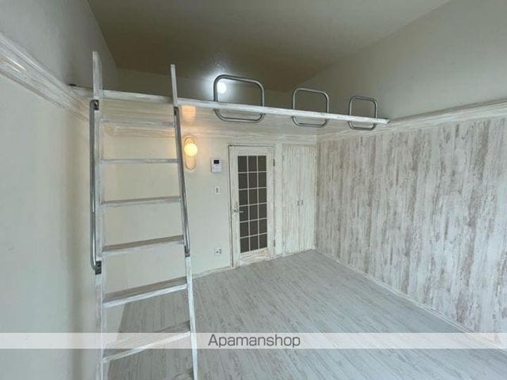 香川県高松市観光町の賃貸アパートの内装