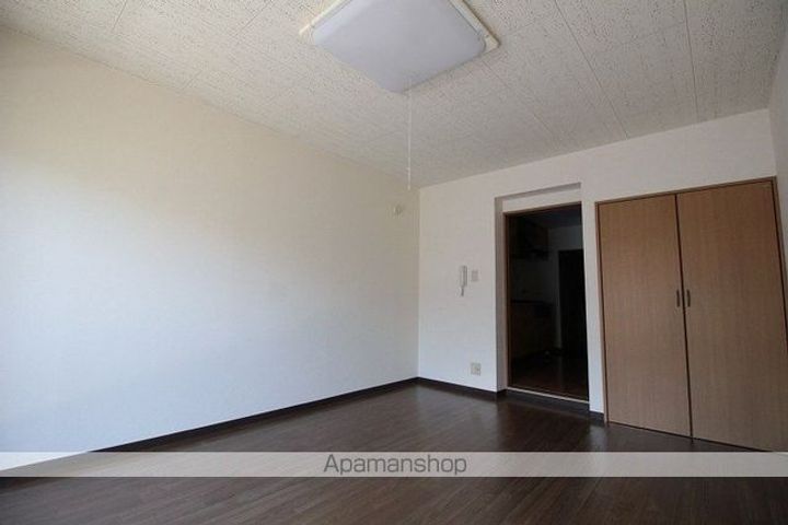 ハイツ原202の内装