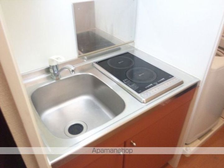 埼玉県蓮田市緑町3丁目の賃貸アパートのキッチン