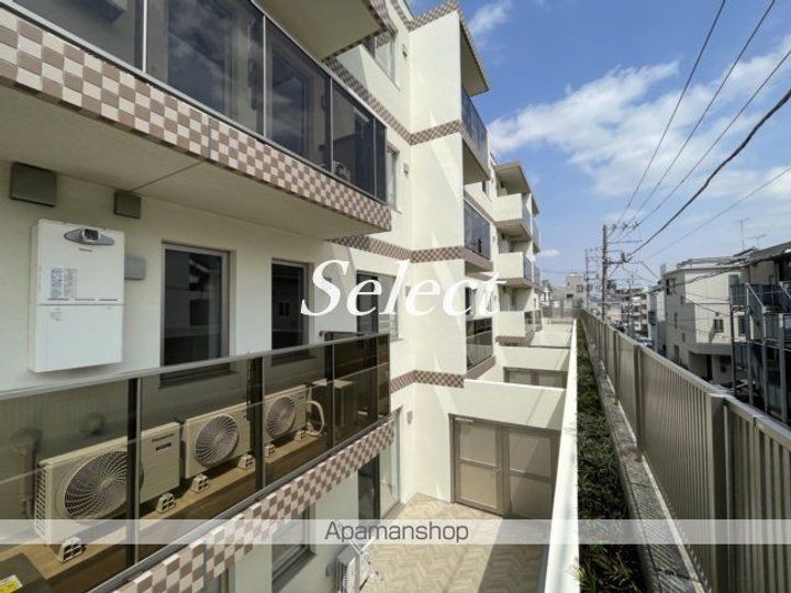 クラリティア横濱反町の外観