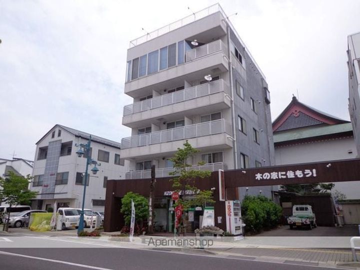 アルブル402の外観