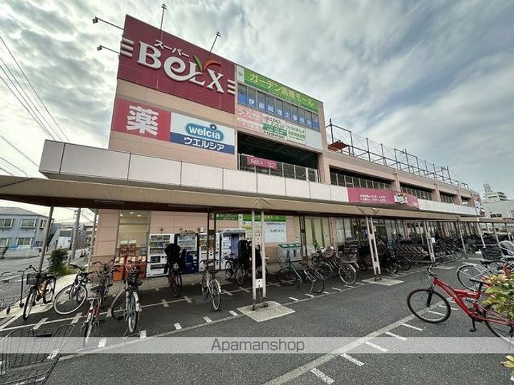 レオパレス北綾瀬の周辺