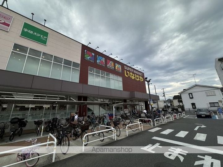 メゾン・クレールの周辺