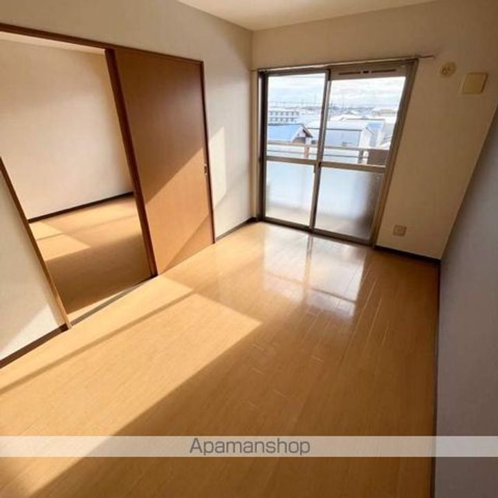 滋賀県彦根市高宮町の賃貸マンション105の内装