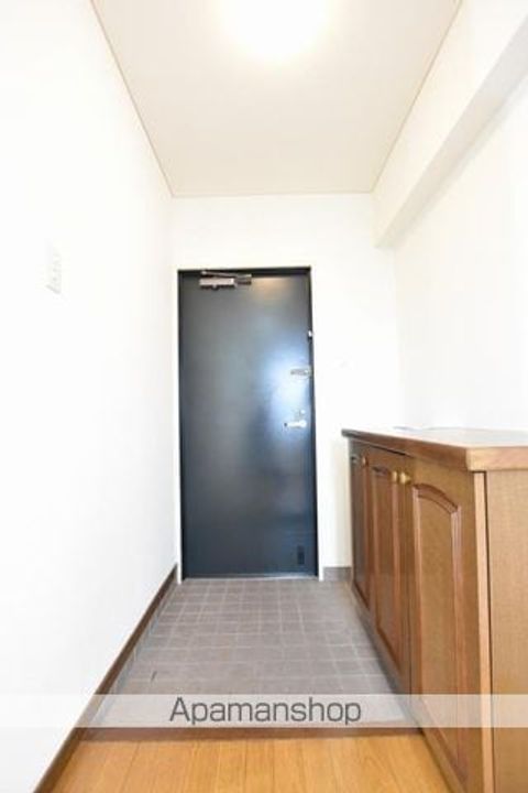 リベール栗林201の玄関