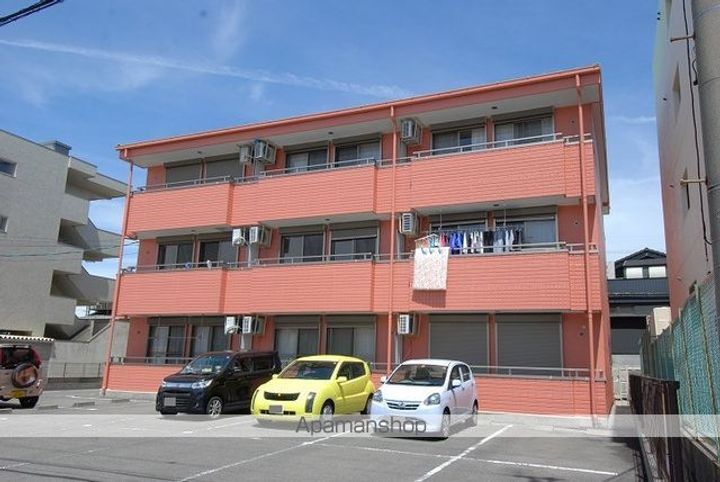 LIMPIA高峯の外観