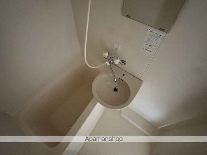 ヴィラ森林公園305の風呂