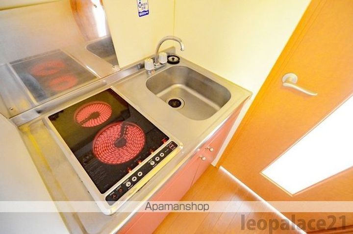 レオパレス末広211のキッチン