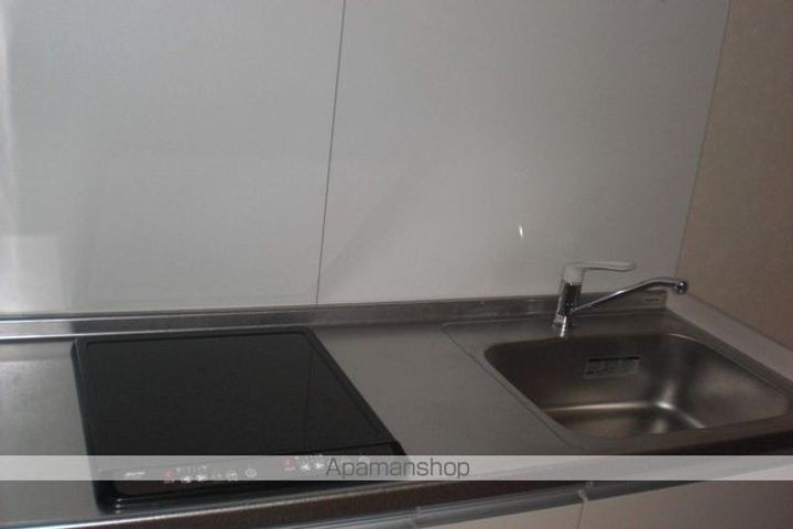 広島県安芸高田市吉田町常友の賃貸アパート206のキッチン