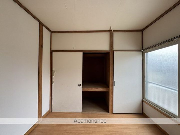 スターアパート(スターアパート)2F左の内装