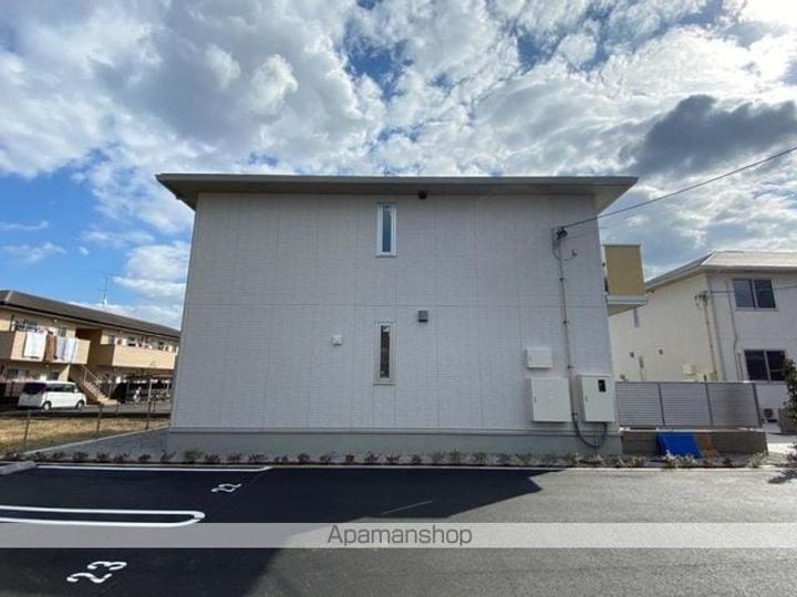 香川県高松市牟礼町大町の賃貸アパートの外観