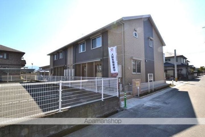 熊本県八代市横手新町の賃貸アパートの外観