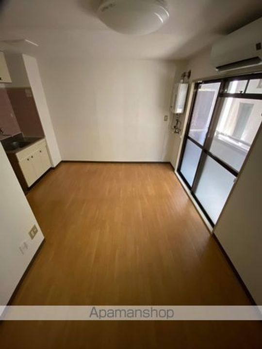 コーポラス我孫子の居間