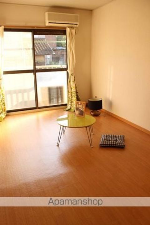 アーバン松永Aの居間