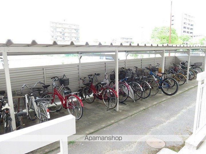 西荘ビルの外観