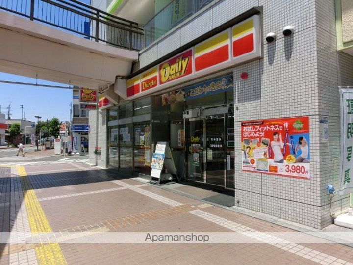 レオパレスAYAの周辺