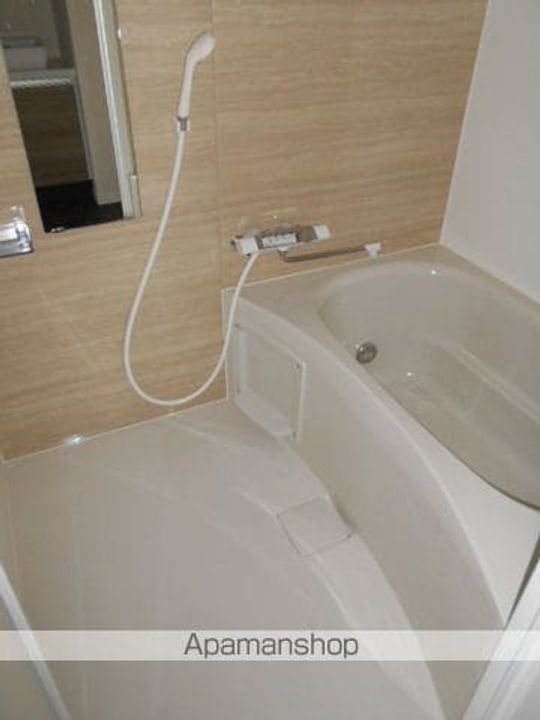 ウェルスクエアイズム高円寺の風呂