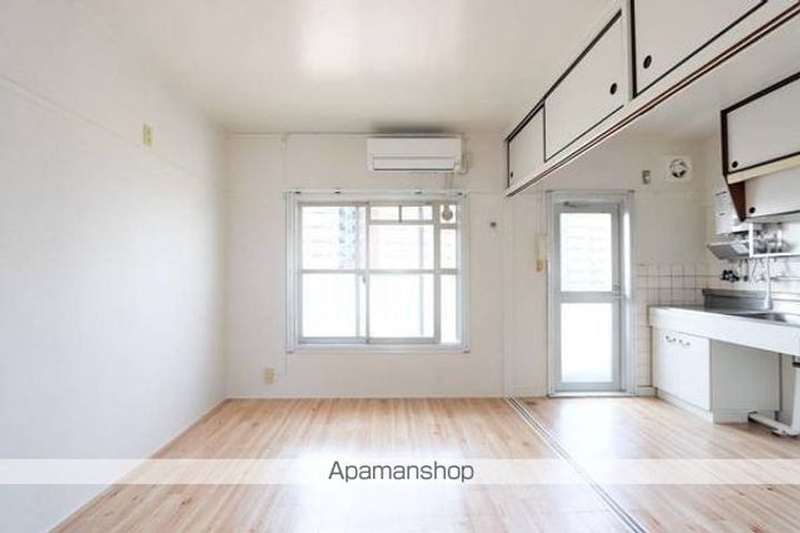 ビレッジハウス仙台鶴ケ谷二丁目6号棟304の居間