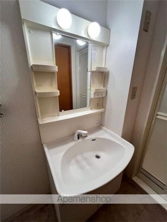 千葉県船橋市金杉3丁目の賃貸アパートの内装