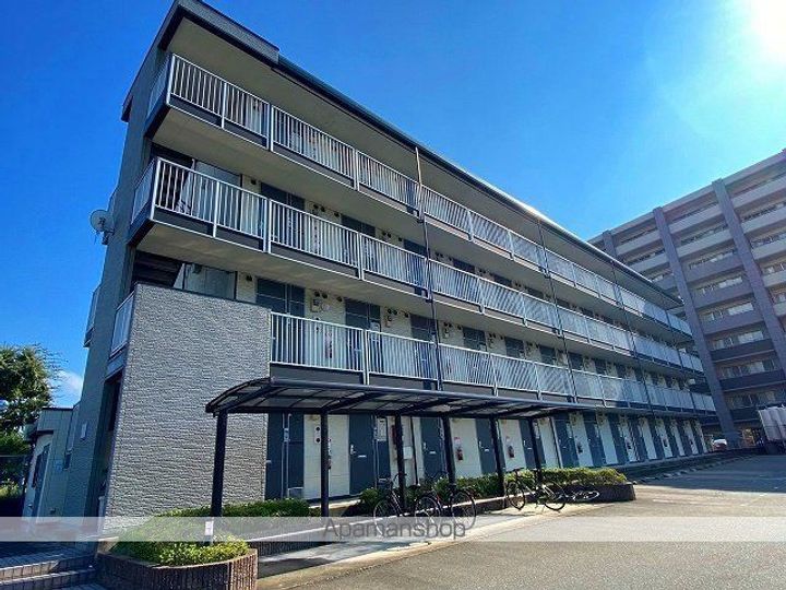 レオパレスWAVEIMPACTの外観