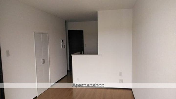 LOGGER (ロガー)105の居間