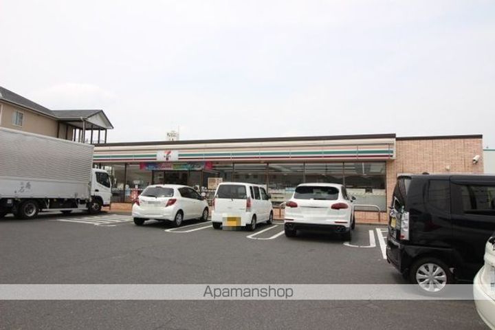 TRINITYの周辺